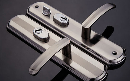 泰順開(kāi)鎖換鎖（24小時(shí)開(kāi)鎖電話）